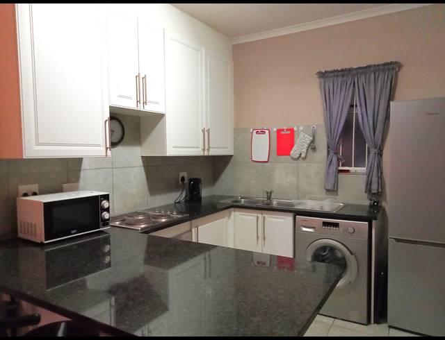 1 BEDROOM APARTMENT FOR SALE IN DORINGKLOOF